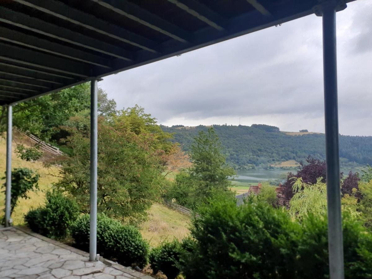 River Mosel Holiday Homes, Meerfeld Studio With A Lake View Bagian luar foto